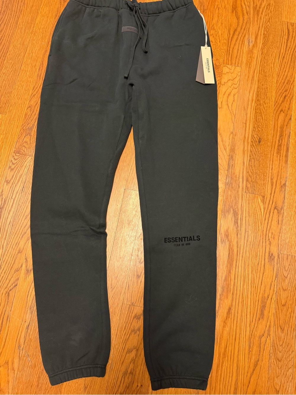 Essentials sweatpants me with tags